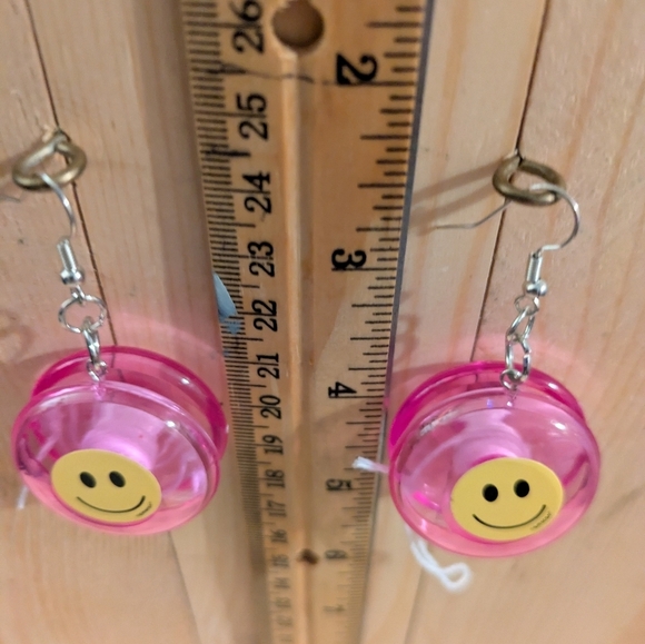 Pink Smiley Face Yo-Yo Earrings - Picture 4 of 4